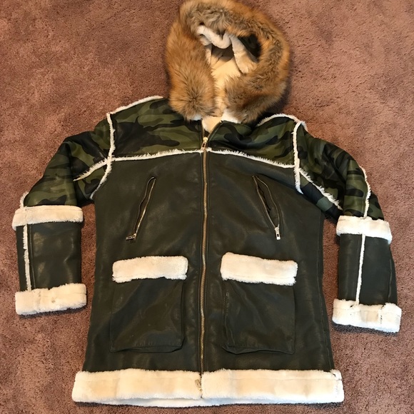 Other - Men’s Heavy Coat Size XL